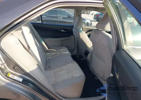 2013 Toyota Camry L/Se/Le/Xle z USA, uszkodzony, nr VIN 4T4BF1FK9DR295170